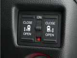◆両側電動スライドドア◆狭い駐車場でも乗り降りが楽々♪お子様が隣の車にドアを当ててしまう心配もございません!小さなお子様連れの方もこれで安心。