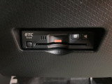 ETC車載器装備。高速道路のご利用時にとても便利♪セットアップをしてからお渡ししますので、あとはETCカードを差し込むだけで、わずらわしい料金所での現金支払いが不要となりスムーズに通過できます。