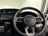 使いやすく運転しやすいレイアウトの運転席周り。
