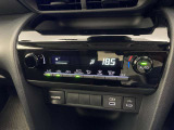 オートエアコンは温度を設定するだけで、自動で風量などを設定してくれます。運転しながら操作も必要ないので、安全性も向上します。