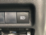 オートマチックハイビームとは、先行車や対向車のライトを認識し、ハイビームとロービームを自動で切り替える機能です。夜道の視界を確保します。詳細は販売店スタッフまでおたずねください。