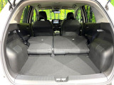 普段のお買い物や通勤、送迎等に十分な荷室スペースを確保しております。セカンドシートを倒すと、大きな荷物の積載も可能です♪