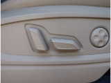 Audi正規ディーラーが高品質をお約束。高度な訓練・教育を受けたAudi専任メカニックが、100項目にもおよぶ精密な点検を実施いたします。すべてをクリアしたAudi車だけが、あなたのお手元に届けられるのです。