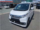 当店では 『低価格の軽自動車』 を中心に販売しています。またトラクターや油圧ショベルの取り扱いにも注力してますので、興味のある方はぜひお電話下さい!