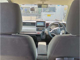 お客様に安心してお乗り頂けるように、ご納車前には車両の点検と消耗部品の交換をさせて頂きます.