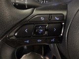 ステアリングリモコンは、運転中でも簡単に音量調整やチャンネル変更もできます!わき見運転防止にもつながるので安心です♪