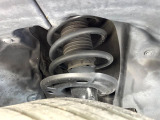 お車を安心してお乗りいただく為には、足回りの定期点検が欠かせません。サービスサポート(有償保証)では無料点検もご提供しており、安心のカーライフをお過ごしいただけるサポート体制が整っています。