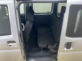 WEB掲載時にはお車に付いている装備と、様々な写真をたくさん載せるように心がけております。1台1台特徴をとらえたキャッチコメントを掲載しています。