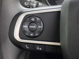 ステアリングスイッチ装備!運転しながら手元でオーディオの操作などができます。