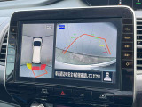 アラウンドビューモニター付きで車庫入れも楽々!