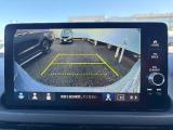 バックでの駐車が苦手な方や運転にあまり自信のない方でも後方の視界をしっかりサポート。安心して車庫入れが出来るバックカメラを装備しています!