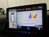 全周囲モニターで車庫入れ