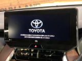 【12.3インチワイドナビ】高級感とインパクトのある大型ワイドナビを装備。各種オーディオ操作はもちろん、横長ワイド画面でのマップ2分割表示など、利便性も高いナビです♪