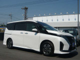 当社の総額表示は群馬県内での総額を明記しております。諸費用の安さを比べてください。追加整備料や追加保証料なども一切いただきません。真の乗り出し総額です。遠方の方は県外登録費用と陸送費用が別途かかります