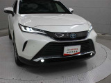 歩行者(昼夜)や自転車運転者(昼)を検知対象に加えたプリクラッシュセーフティ採用の予防安全パッケージ「Toyota Safety Sense」が採用されています。