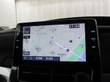 <T-connectナビ>ナビが通信で繋がる事でナビで渋滞を考慮したルート等を表示、スマホのようにアプリをインストールしカーナビ上で使用したり快適なサービスをご提供。契約事務手数料330円(※別途通信