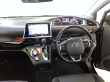 分かりやすく操作しやすい運転席まわりです☆