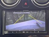 【バックカメラ】駐車時に後方がリアルタイム映像で確認できます。大型商業施設や立体駐車場での駐車時や、夜間のバック時に大活躍!運転スキルに関わらず、今や必須となった装備のひとつです!