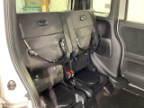 座面を跳ね上げるチップアップ機能付き☆高さのあるお荷物も積むのにとても便利です♪