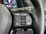 【ACC〈アダプティブ・クルーズ・コントロール〉】予め設定した車速内でクルマが自動的に加減速。前走車との適切な車間距離を維持しながら追従走行しドライバーの運転負荷を軽減します。