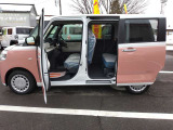両側パワースライドドアのお車です。