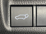 【パワーバックドア】スマートキーや運転席のボタンを押すだけでリアゲートが自動で開閉します!荷物を持っている時や、高い位置にあるバックドアを閉める際に便利な機能です♪