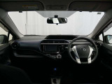 見通しのよいすっきりとした視界で、誰でも運転しやすいです。運転のしやすさは疲れにくさにも繋がりますよ♪