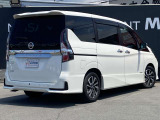 セレナ 2.0 ハイウェイスターV 