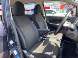 ひじ掛けが付いて運転が楽です