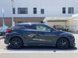大きすぎず、小さすぎず、運転もしやすくどの世代の方にも気に入っていただけるお車です♪