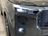 【LEDヘッドライト】ディスチャージヘッドライト(HID)と同等の明るさで、夜道や雨天走行が明るく視界良好!! フォグライトも装備で、安心感さらにUPです♪安心ドライブを楽しんで下さい♪