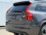 ◆バック/万が一を考え、安全性を重視する方に選ばれているVOLVO車。ドアを開閉するとその重み・厚みに驚くはず