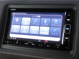 ナビゲーションは純正メモリーナビ(VXM-204VFi)を装着しております。AM、FM、CD、DVD再生、Bluetooth、音楽録音再生、フルセグTVがご使用いただけます。