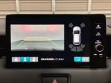 バックでの車庫入れも安心です! リアカメラが付いているバックモニター付のナビを装備しております。バンパーについているソナーや、操作線もついており距離感も画面から確認できます。