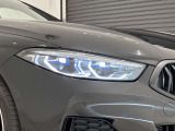 BMWレーザーライトとても明るく配光も良いので夜間の運転も安心です。