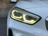 クラックの入りやすい輸入車のヘッドライトへコーティング・クリア施工も承っておりますので、どうぞお気軽にご相談ください!