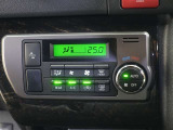 オートエアコンを装備しております!自動で調整してくれますので、車内も快適です☆