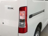 LEDテールライトです。省電力、高輝度のLEDは明るく照らすので夜間運転時の視認性を高めます。スタイリッシュな見た目で細かいところもこだわりたいあなたに!