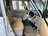 車内は徹底的にクリーニングされているので、快適にお乗りいただけます。