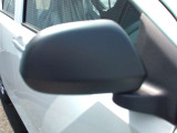 運転席ドアミラー周辺の写真です。