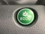 ★ECONスイッチ★ エコドライブを加速しよう!スイッチをONにすると、運転の仕方によるロスを抑え込み燃費をよくするようクルマが頑張ります(*^ー^*)燃費向上にチャレンジ♪