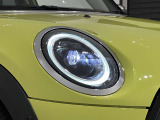 LEDヘッドライト・1目でMINIと分かる丸目のライトです。