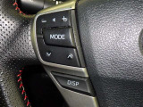 ステアリングスイッチ装備!運転しながら手元でオーディオの操作などができます。