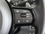 ◆渋滞追従機能付アダプティブクルーズコントロール◆カメラが先行車との車間距離を測定。高速道路の渋滞時に適切な加減速を行い運転者がアクセルやブレーキを操作せずに走行、停車出来るよう支援します。