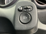 室内からミラーの開閉が可能な電動格納ミラーです!
