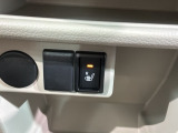 シートヒーターが付いています!寒い日に便利な装備ですね。