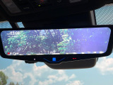 【デジタルインナーミラー】後席の大きな荷物や同乗者で後方が確認しづらい時でも安心!カメラが撮影した車両後方の映像をルームミラー内に表示。クリアな視界で状況の確認が可能です!