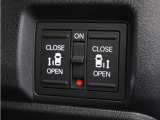 ◆両側電動スライドドア◆狭い駐車場でも乗り降りが楽々♪お子様が隣の車にドアを当ててしまう心配もございません!小さなお子様連れの方もこれで安心。