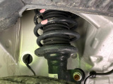 お車を安心してお乗りいただく為には、足回りの定期点検が欠かせません。サービスサポート(有償保証)では無料点検もご提供しており、安心のカーライフをお過ごしいただけるサポート体制が整っています。