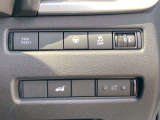 運転席からでもオートバックドアの開閉操作ができます。